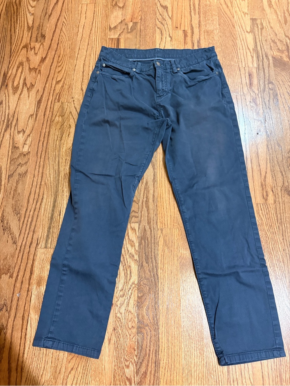 Mens Brooks Brothers navy blue jeans slim fit in size 34 x 30